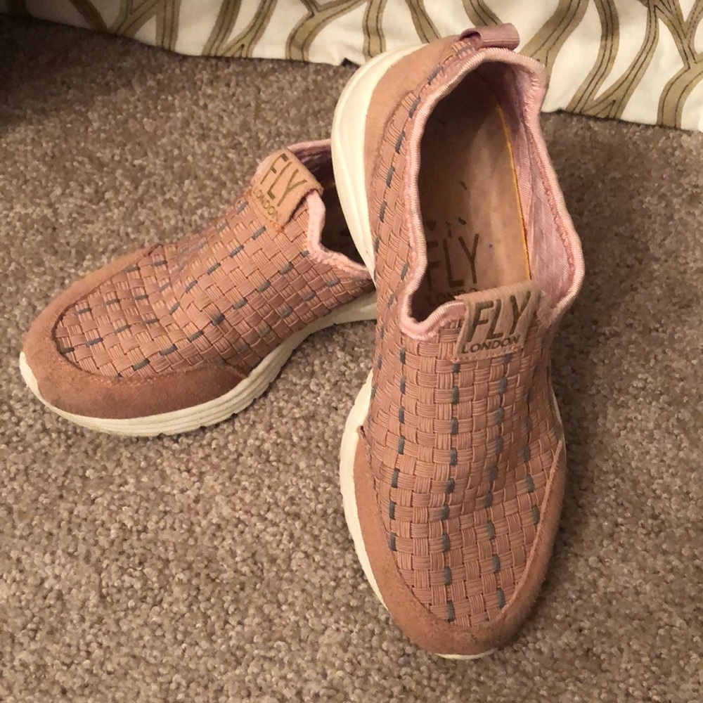 FLY London sauf pink slip on sneakers